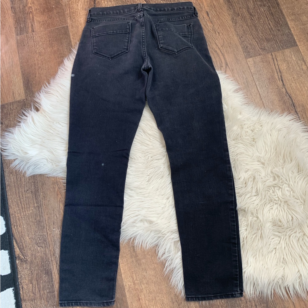 The Sweetheart Jeans - Picture 10 of 10
